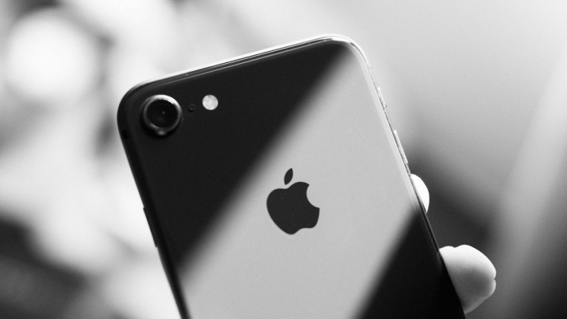 iPhone 8