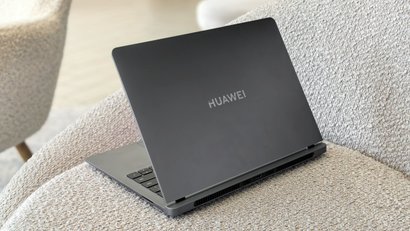 Светящийся логотип Huawei MateBook GT 14 2026