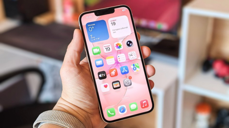 Дисплей iPhone 17e