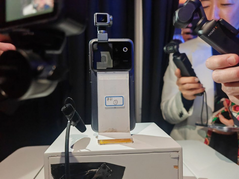 Honor Robot Phone конструкция