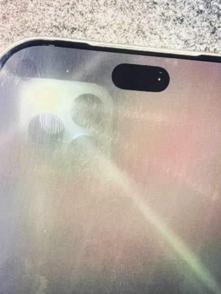 вырез на iPhone 18 Pro