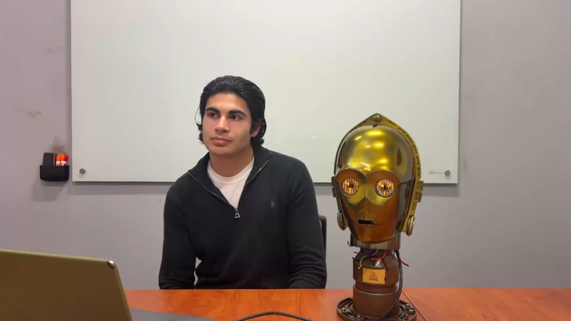 голова C-3PO