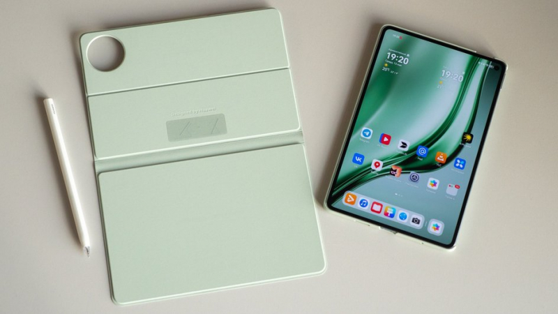 Huawei MatePad Mini и чехол