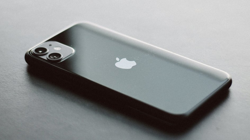 iPhone 11