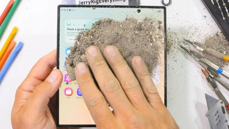 Galaxy Z Fold 8 Ultra