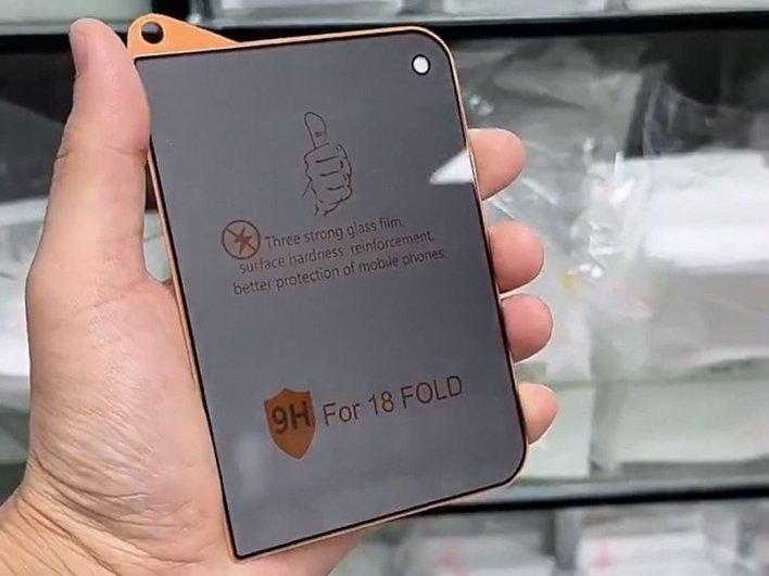 защитные стекла от складного iPhone Ultra
