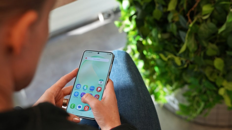 Смартфон Samsung Galaxy S26 FE