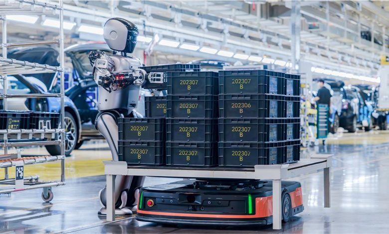 Китайских человекоподобных роботов испытают на заводах Volkswagen для перевозки деталей